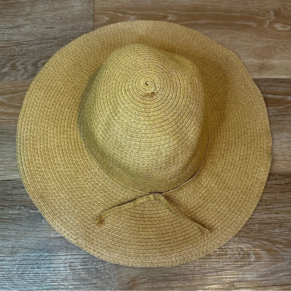 NWOT Time and Tru Wide Brim Straw Floppy Packable Summer Beach Hat, OS